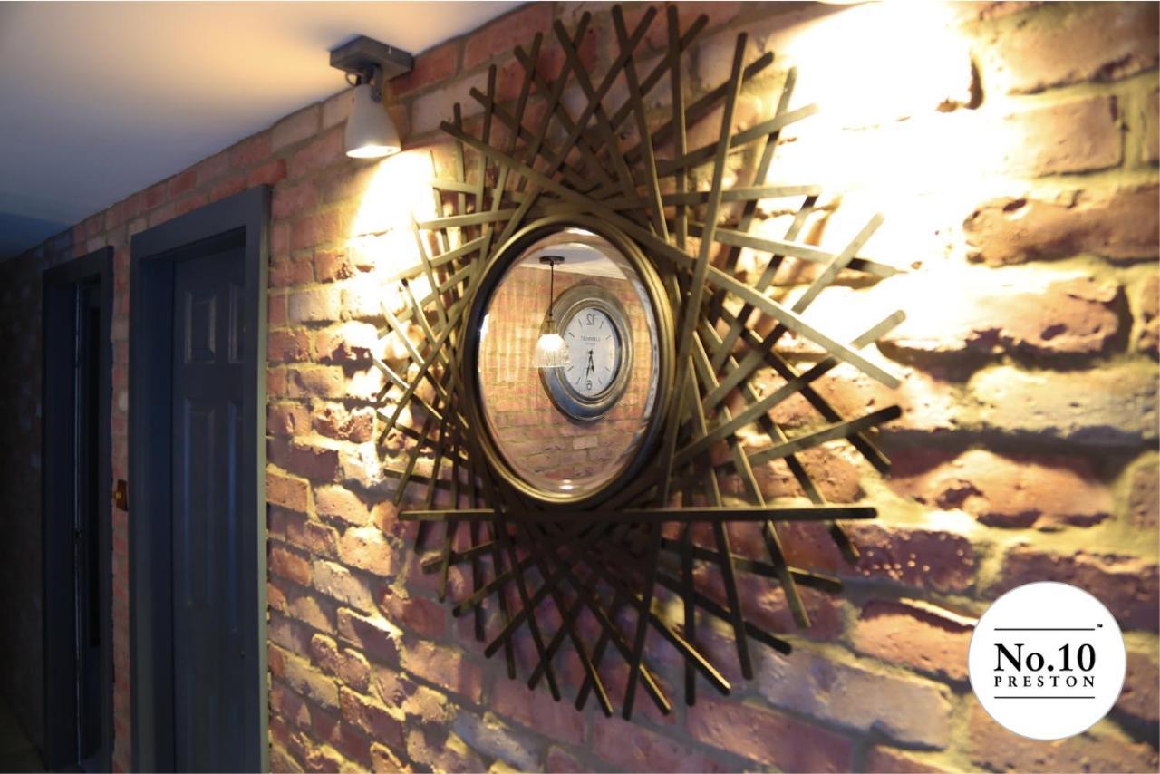 No.10 Preston Hotel Luaran gambar