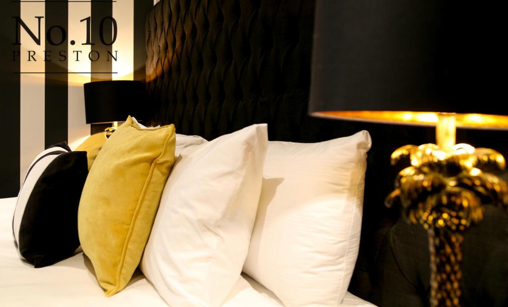 No.10 Preston Hotel Luaran gambar