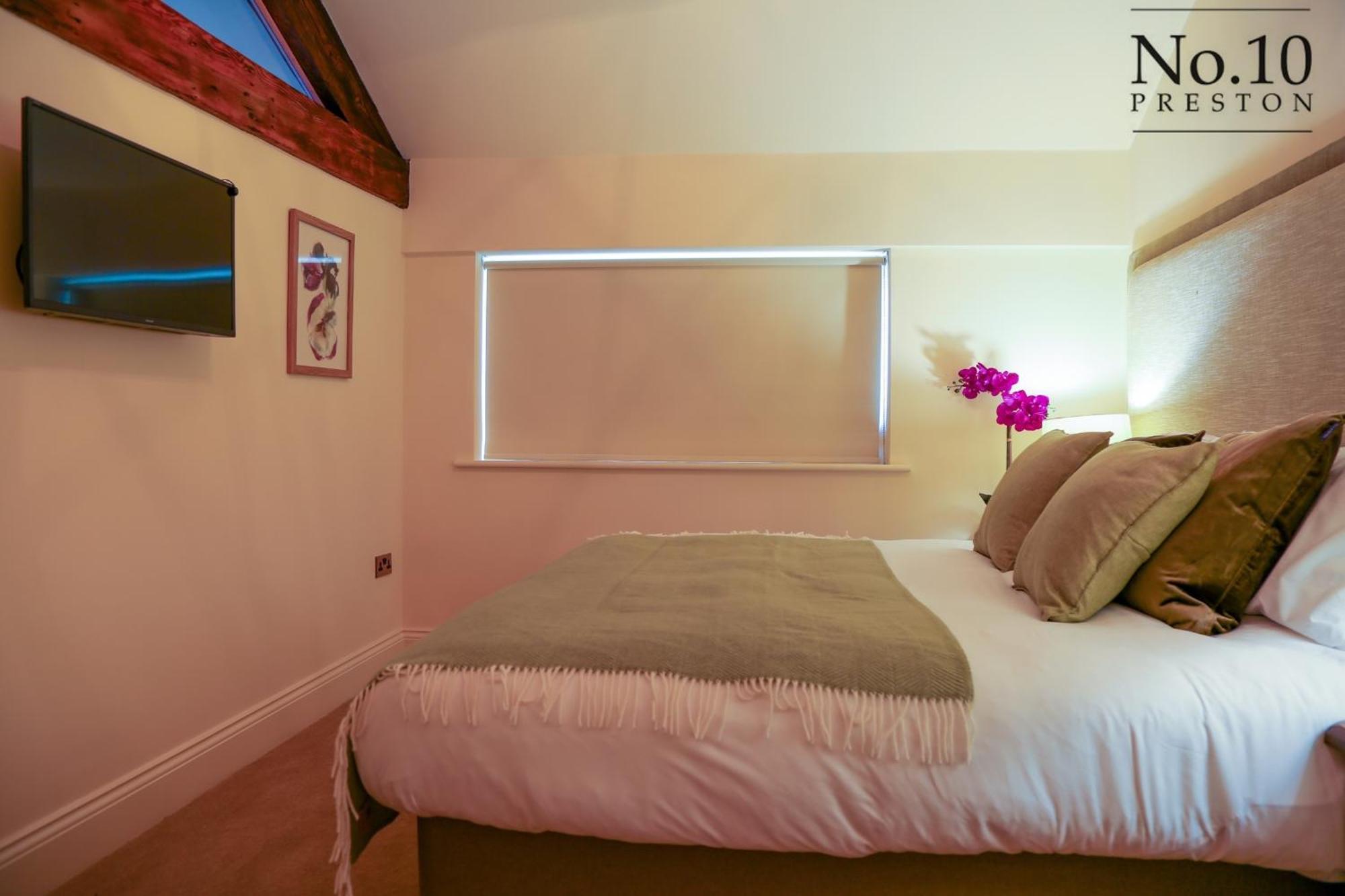 No.10 Preston Hotel Luaran gambar
